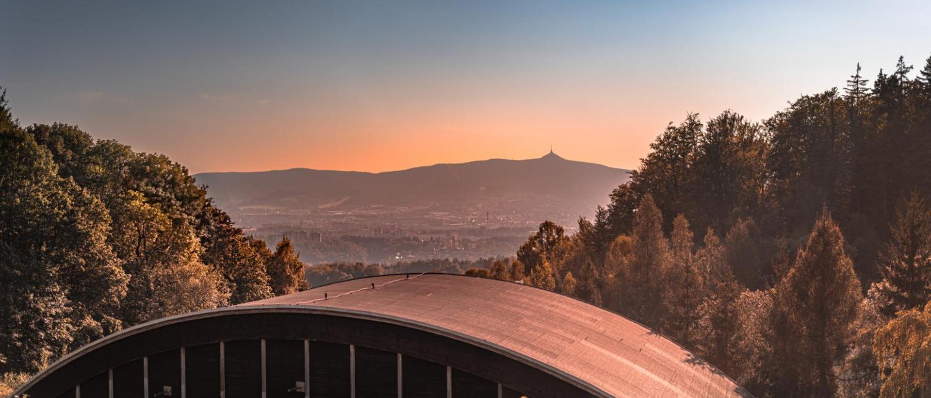 Hotel Lovecky Zamecek Orion Liberec Exterior photo