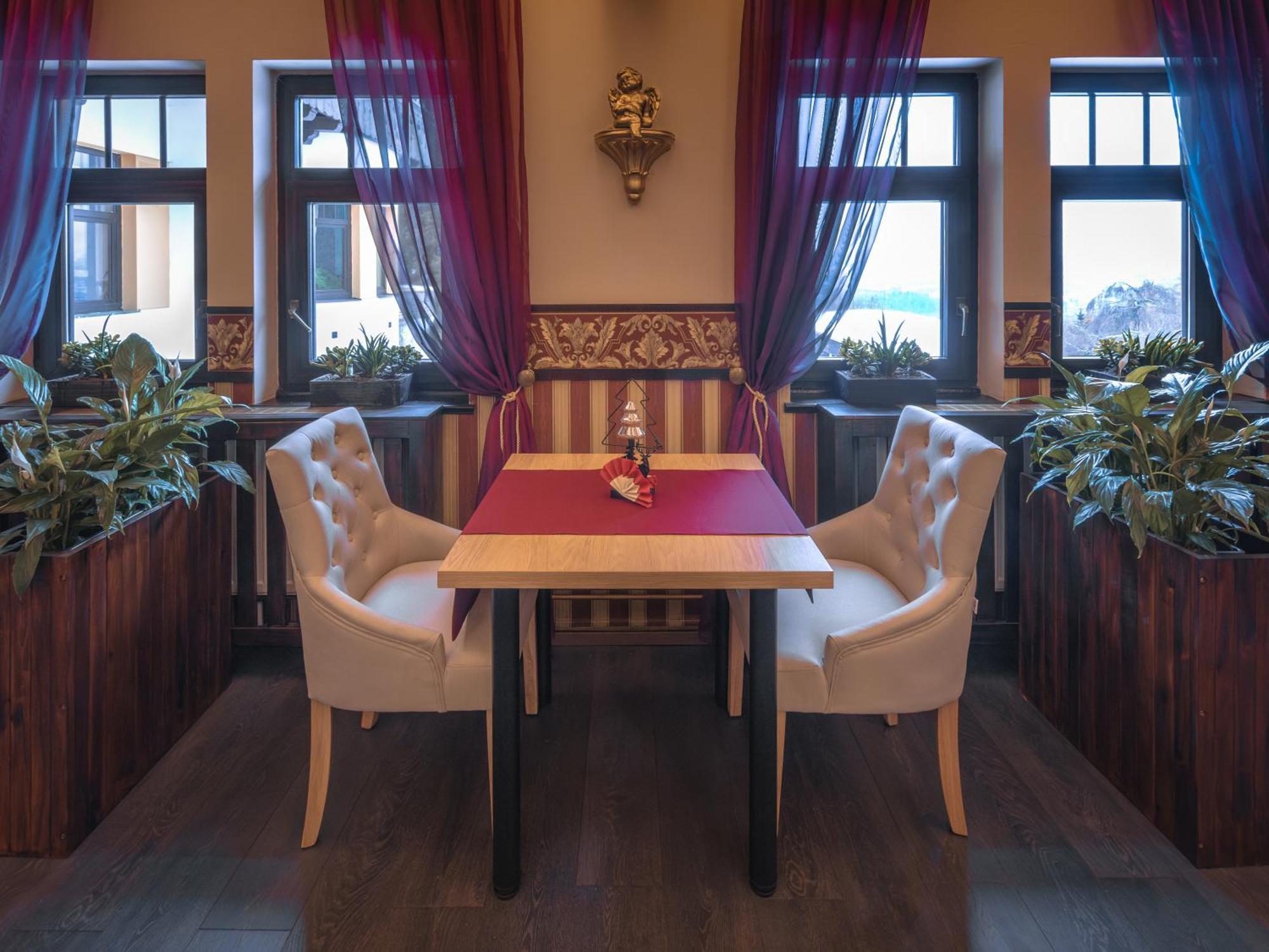 Hotel Lovecky Zamecek Orion Liberec Exterior photo